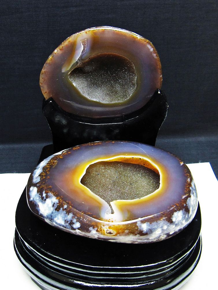 1.2Kg ペア水晶トレジャーメノウ[T604-7690]