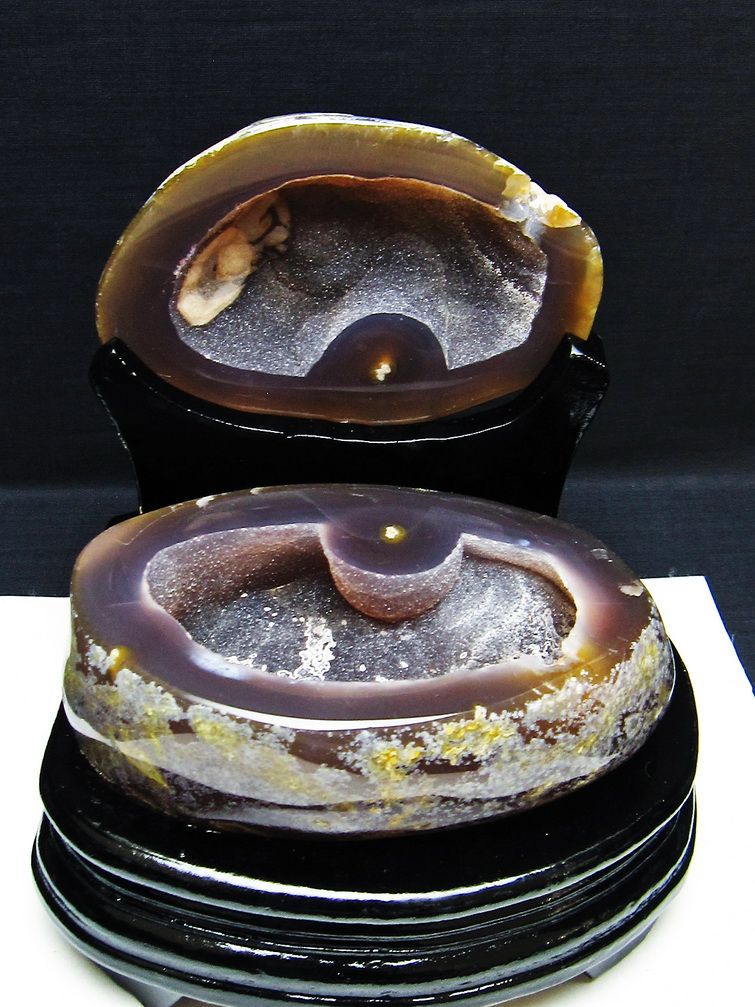 1.3Kg ペア水晶トレジャーメノウ[T604-7692]