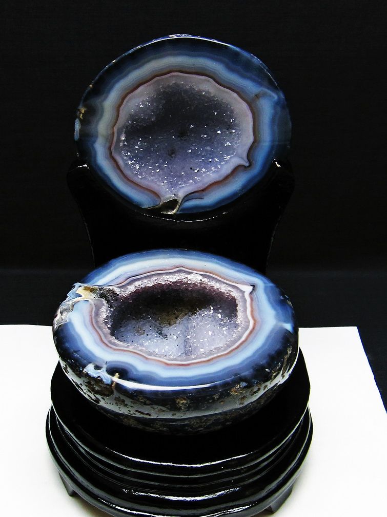 1.9Kg ペア水晶トレジャーメノウ[T604-7709]