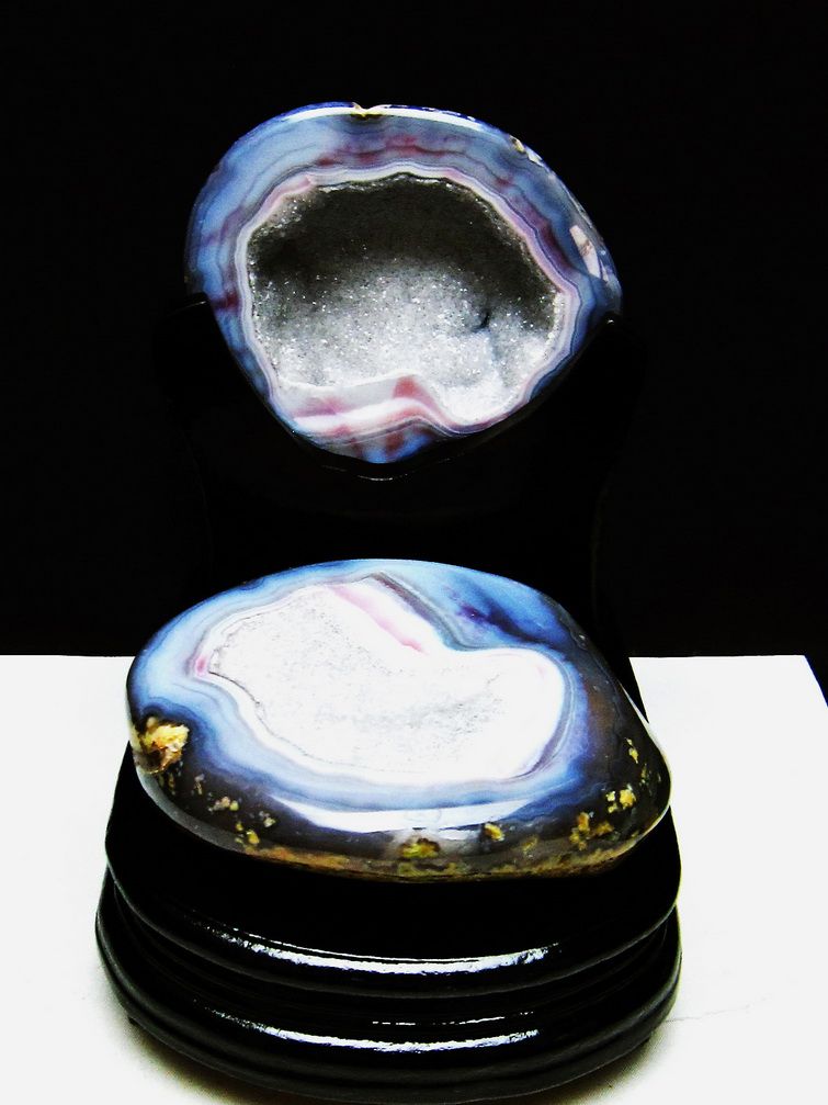 1.1Kg ペア水晶トレジャーメノウ [t604-7883]