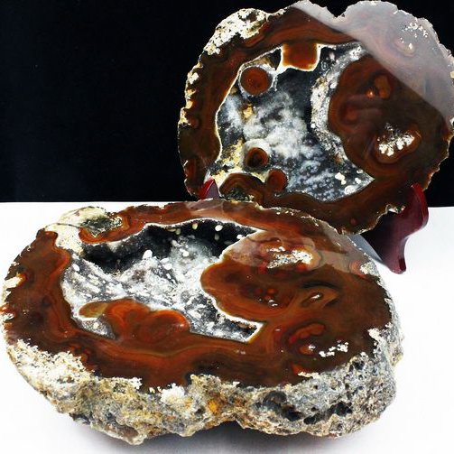 4.7Kg ペア水晶トレジャーメノウ[T605-3546]