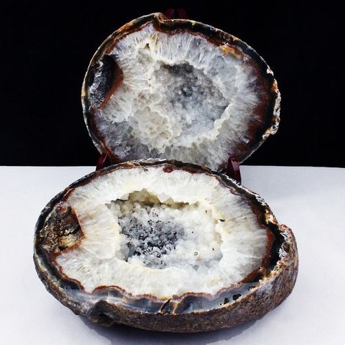 4.9Kg ペア水晶トレジャーメノウ[T605-3611]