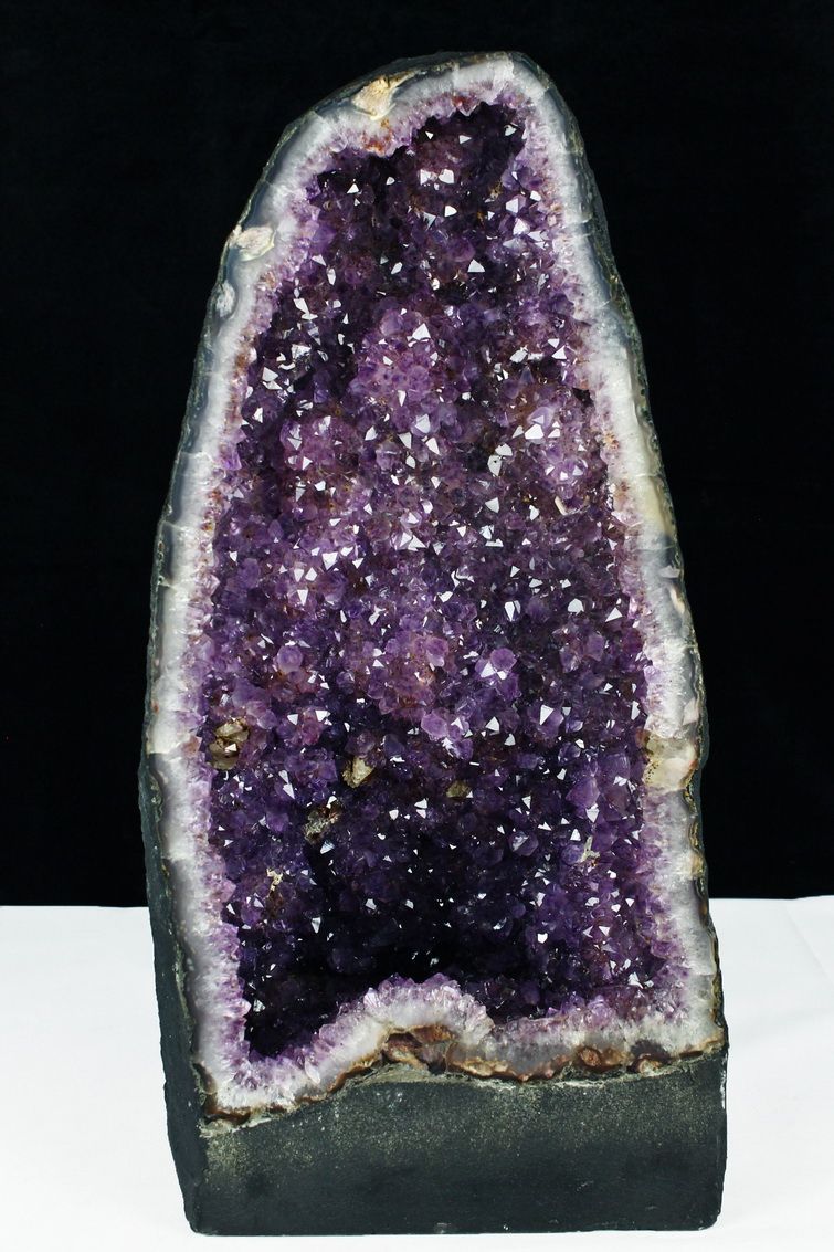 32.3Kg ブラジル産  アメジストドーム同梱不可[T611-9518]