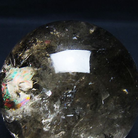 虹入り ライトニング水晶 丸玉 76mm [t62-16260]