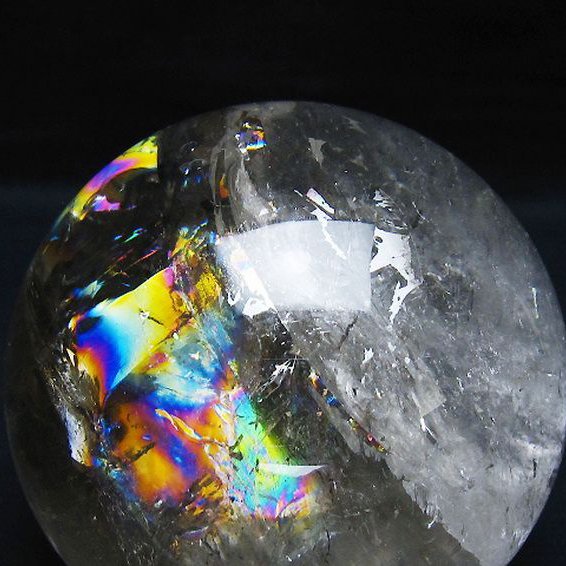 1.3Kg 虹入り ヒマラヤ水晶 丸玉 100mm [t62-16331]