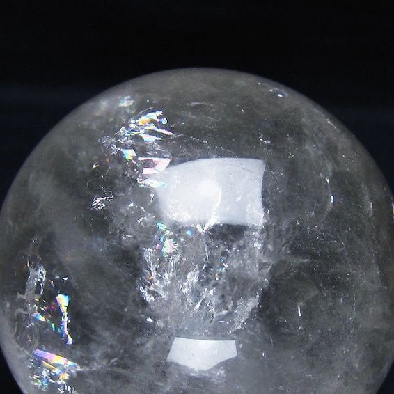 虹入り ヒマラヤ水晶 丸玉 84mm [t62-16418]