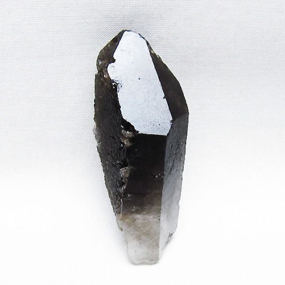 ブラジル産 モリオン 純天然 黒水晶 原石[T633-2136]