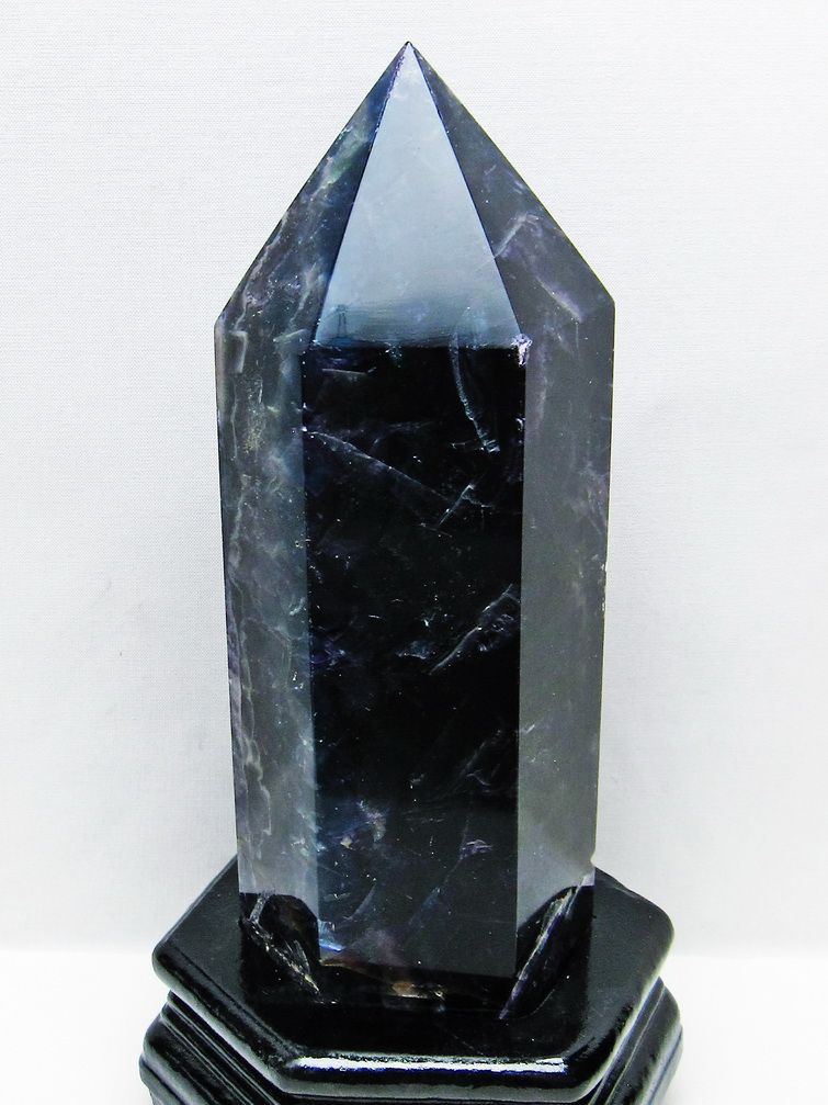 1.9Kg フローライト 六角柱 [t634-5577]