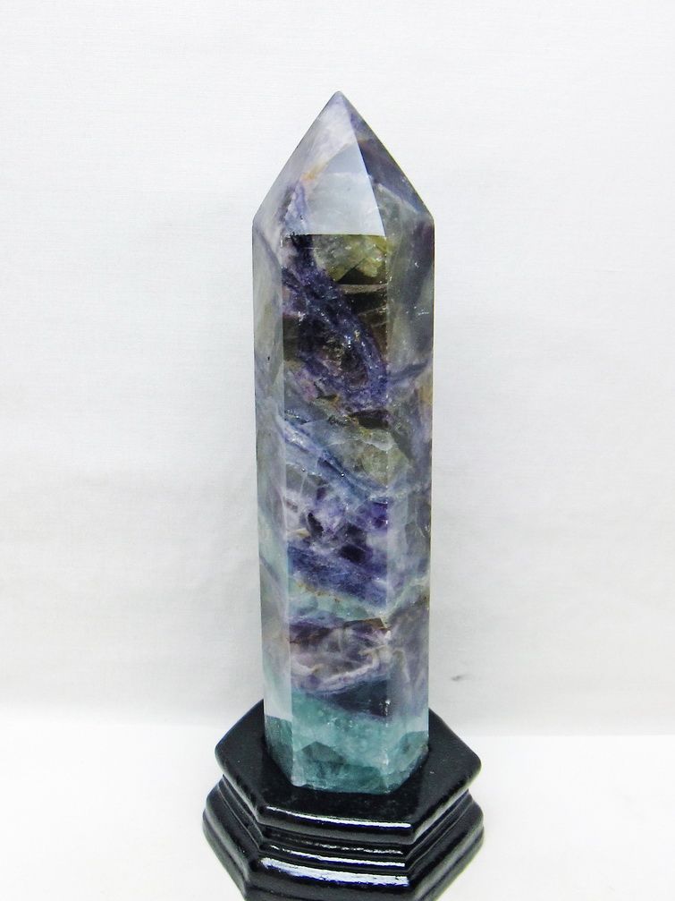 1.3Kg フローライト 六角柱 [t634-5641]