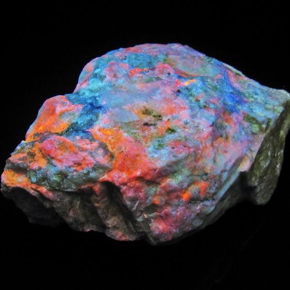 ハックマナイト 原石[T636-1788]