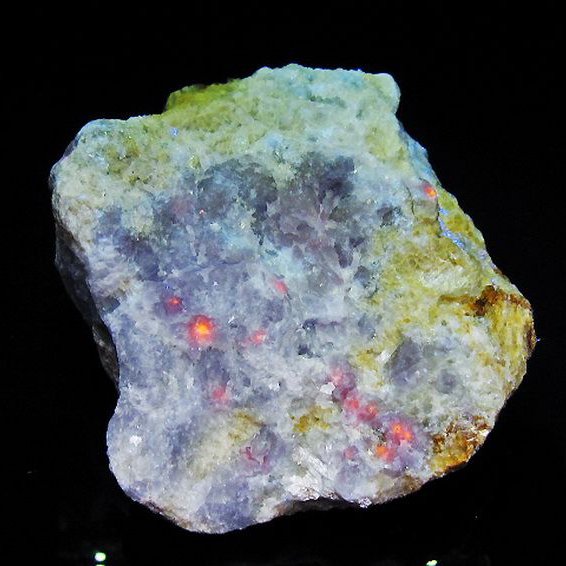 ハックマナイト 原石[T636-2087]