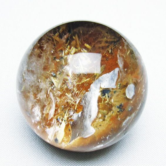 ゴールドタイチンルチル入り 水晶 丸玉 44mm [T637-4699]