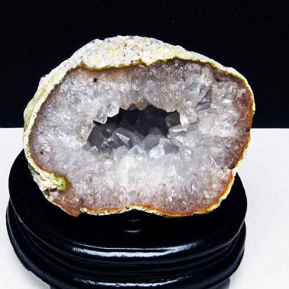 1.1Kg ウルグアイ産  アゲート水晶ドーム[T640-2152]