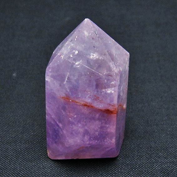 アメジスト 六角柱 [t642-5913]