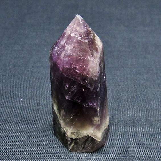 アメジスト 六角柱 [t642-6056]