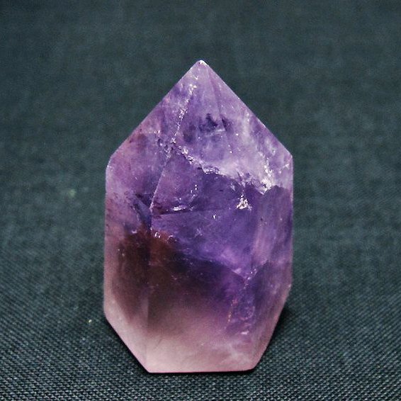 アメジスト 六角柱 [t642-6478]