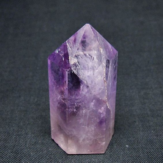 アメジスト 六角柱 [t642-6501]