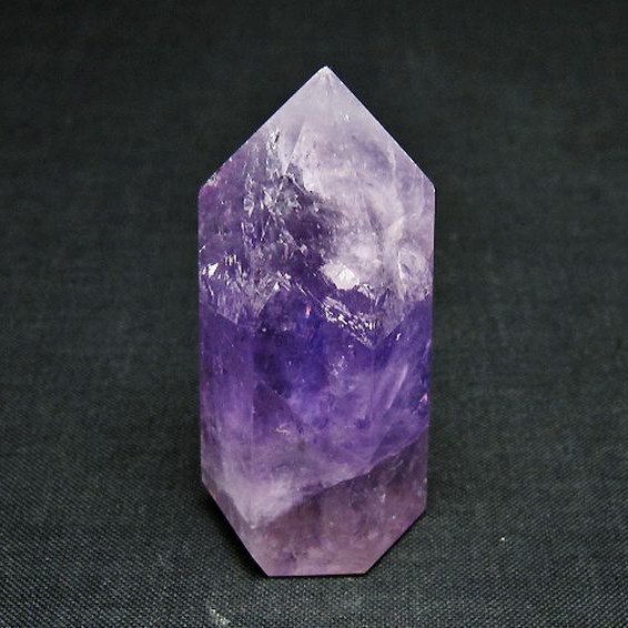 アメジスト 六角柱 [t642-6533]