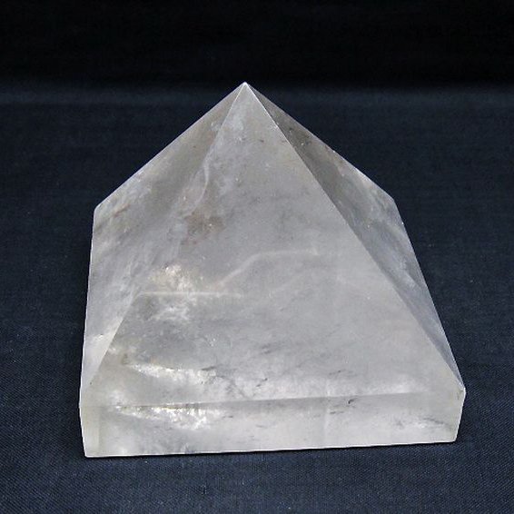 ヒマラヤ水晶ピラミッド[T648-3779]