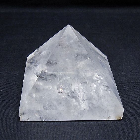 ヒマラヤ水晶ピラミッド[T648-3785]