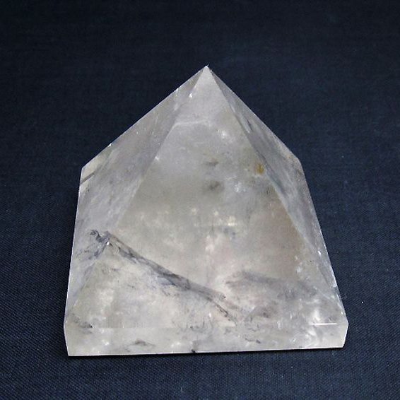 ヒマラヤ水晶ピラミッド[T648-3825]