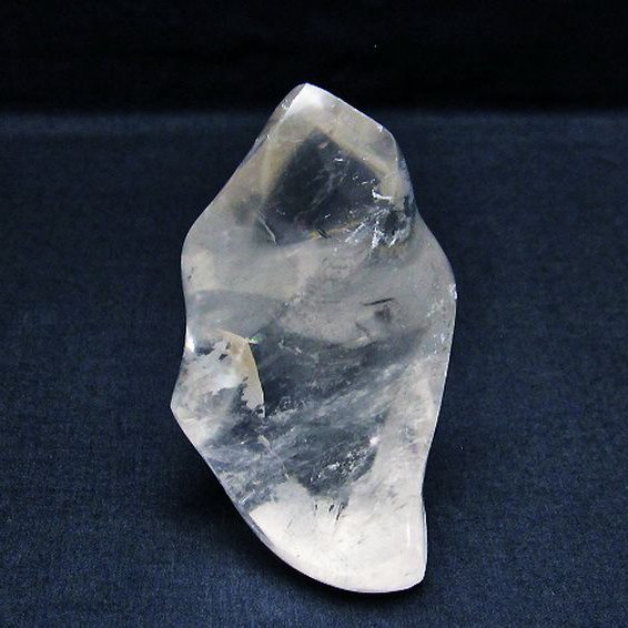 虹入り ヒマラヤ水晶 炎（フレイム） ポリッシュ  置物[T653-3724]