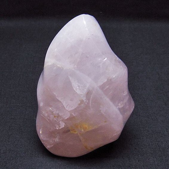 ローズクォーツ 炎（フレイム） ポリッシュ  置物[T653-3893]