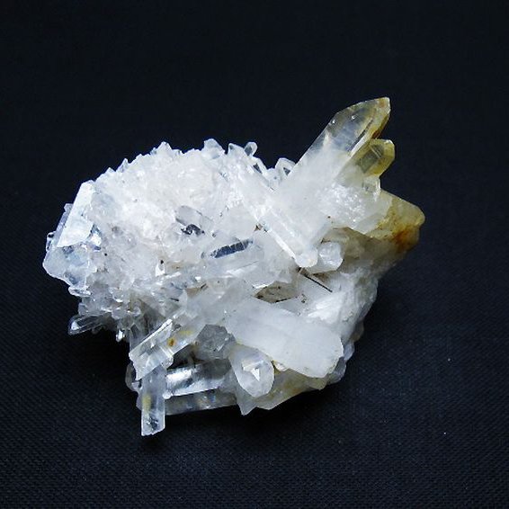 ヒマラヤ水晶クラスター[T661-8911]