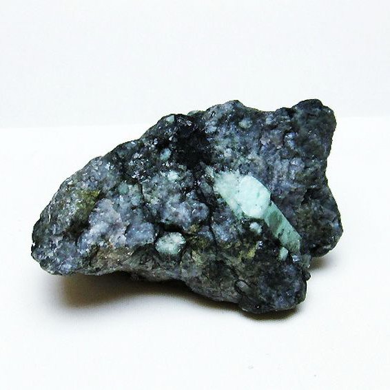 エメラルド 原石[T672-1054]