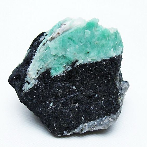 エメラルド 原石[T672-1478]