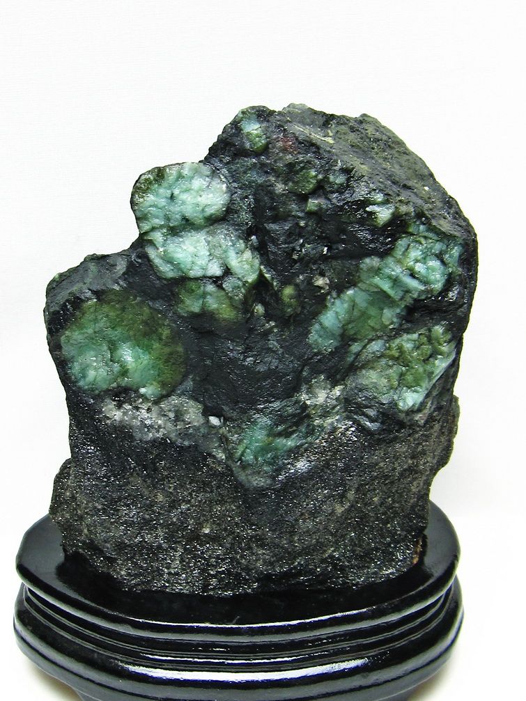 2.1Kg エメラルド 原石 [t672-1582]