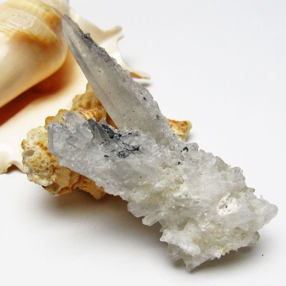 スティブナイトインクォーツ レーザークリスタル アメリカ産 [T679-1274]