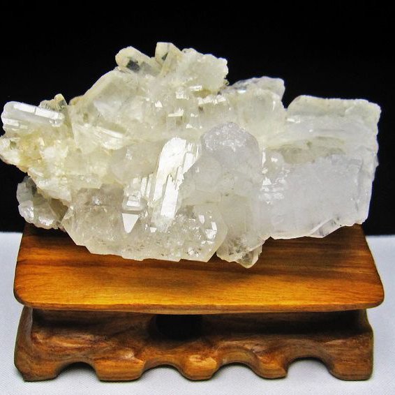 ファーデンクォーツ クラスター アメリカ産 [t688-1856]