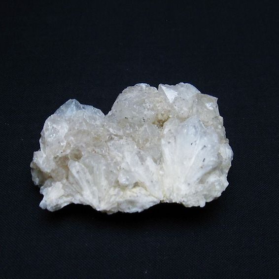 カテドラルライブラリー 水晶クラスター[T689-2376]