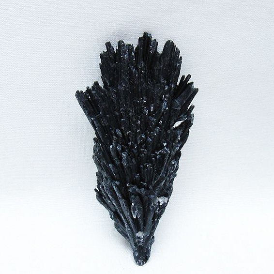 ブラック カイヤナイト 原石 [t697-4411]