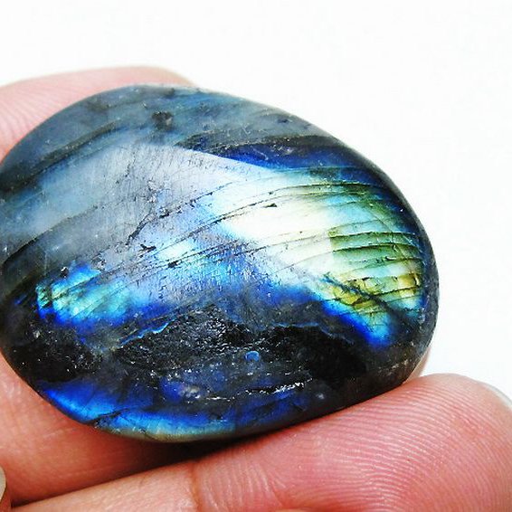 ラブラドライト 原石 [t703-5027]