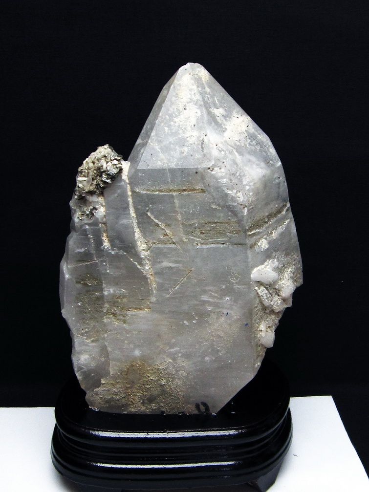 2.4Kg 雲母入り ヒマラヤ水晶 原石[T704-1050]