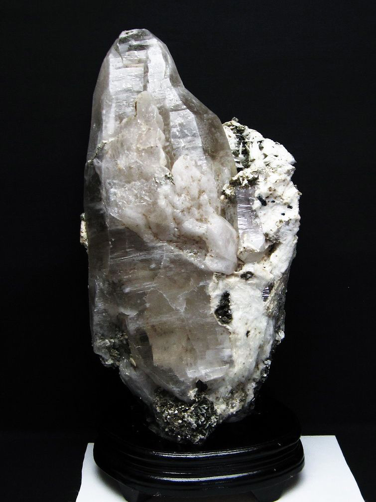 5.9Kg 雲母入り  ヒマラヤ水晶  原石[T704-1054]