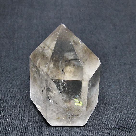 虹入り ヒマラヤ水晶 六角柱[T705-7310]