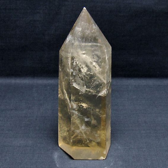 ライトニング水晶 六角柱[T705-7666]