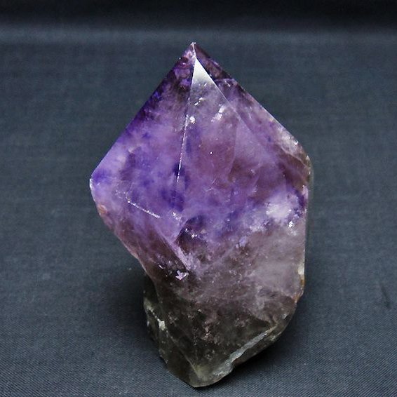 アメジスト 六角柱[T720-1226]