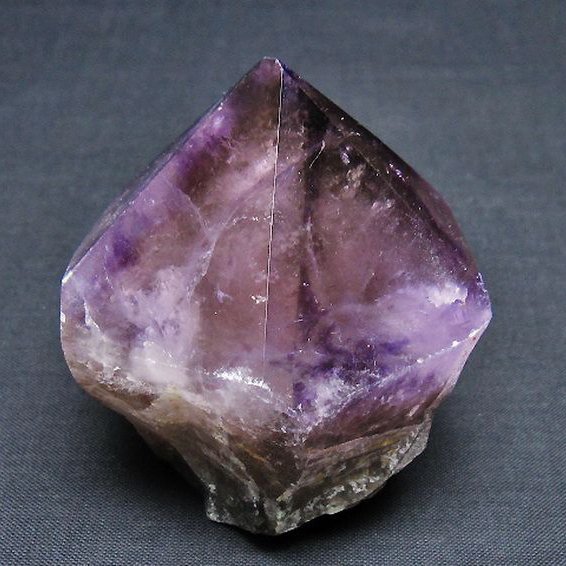 アメジスト 六角柱[T720-1254]