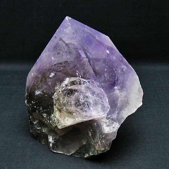 アメジスト 六角柱[T720-1292]