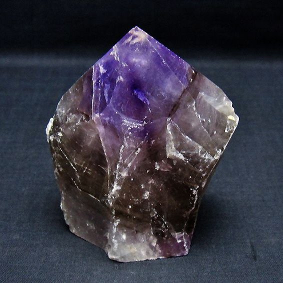アメジスト 六角柱[T720-1298]