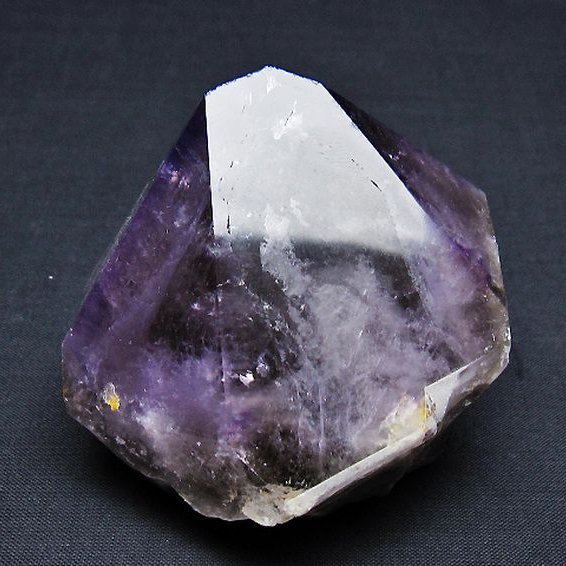 アメジスト 六角柱[T720-1337]