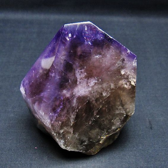 虹入り アメジスト 六角柱[T720-1360]