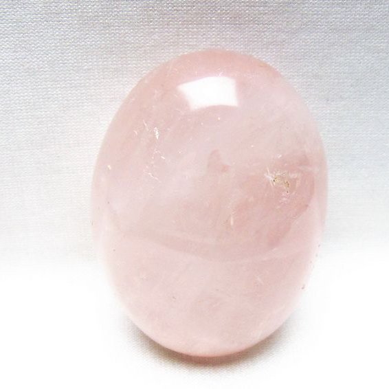 ローズクォーツ 原石 [t723-1881]