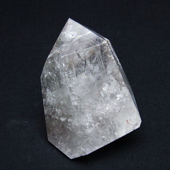 プラチナ入水晶 六角柱[T725-2212]