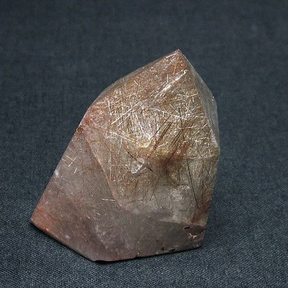 プラチナルチル入水晶 六角柱[T725-2256]