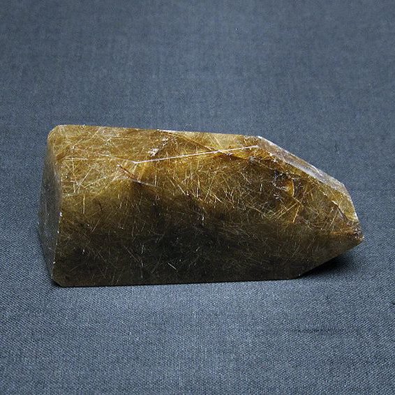 プラチナルチル 原石 [t725-2339]